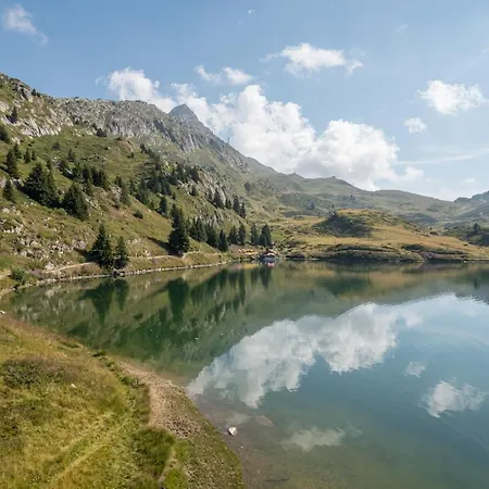 Stachelbeere Og Apartman Fiesch
